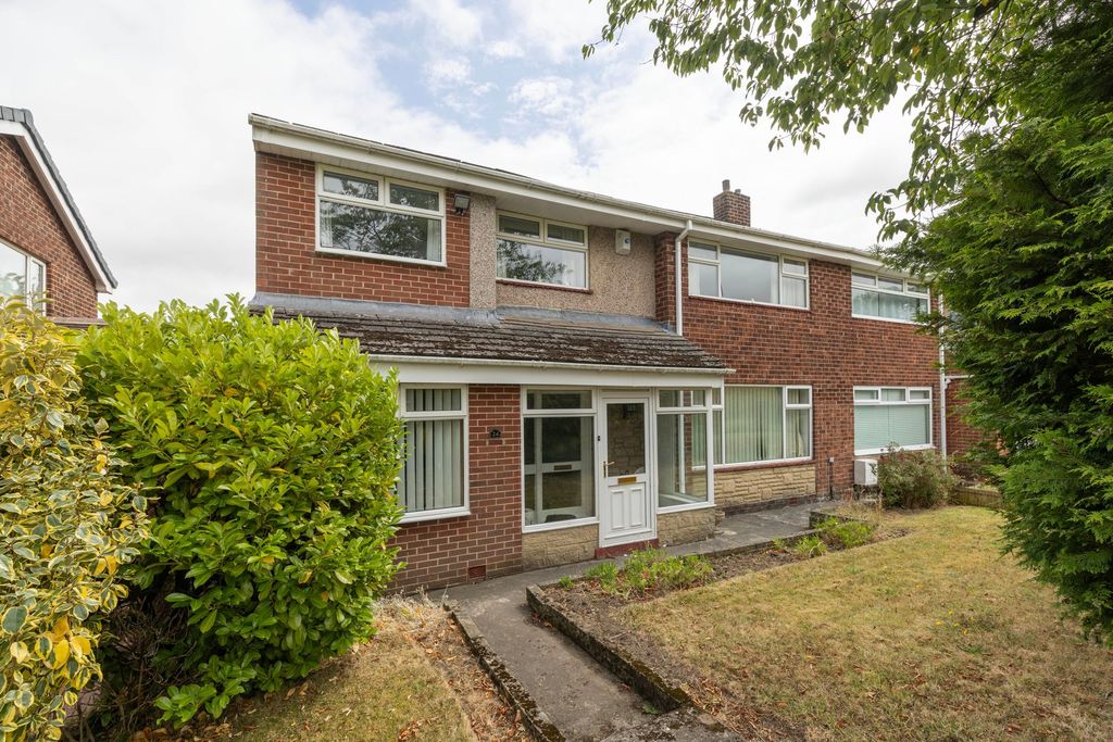 Property photo 1 of 27