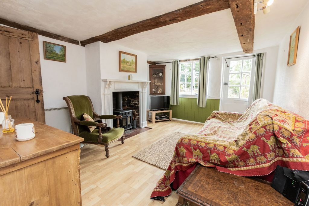 Property photo 3 of 12