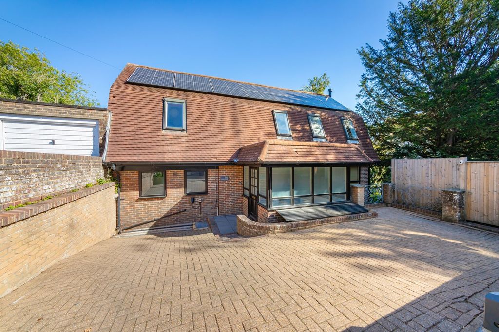 Property photo 1 of 34