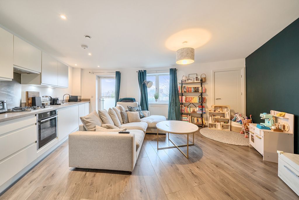 Property photo 2 of 19 1417527-6-69A80A2...