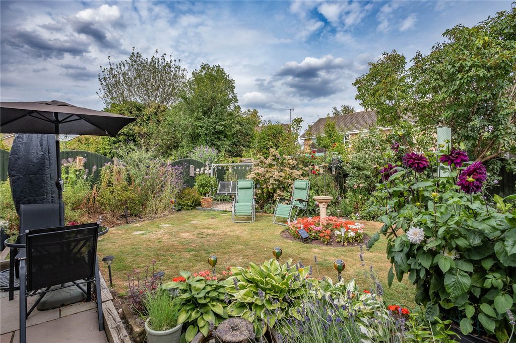 Property photo 2 of 25 Picture No. 24