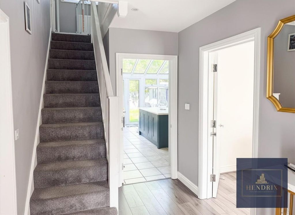 Property photo 2 of 48 27.Jpg