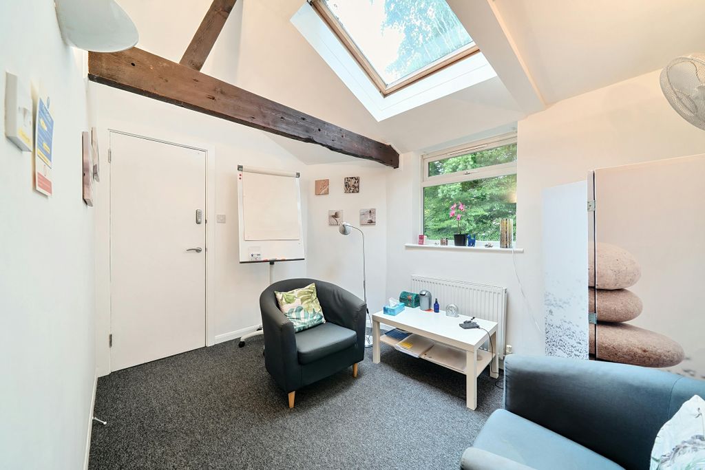 Property photo 2 of 12 1296397 2.Jpg