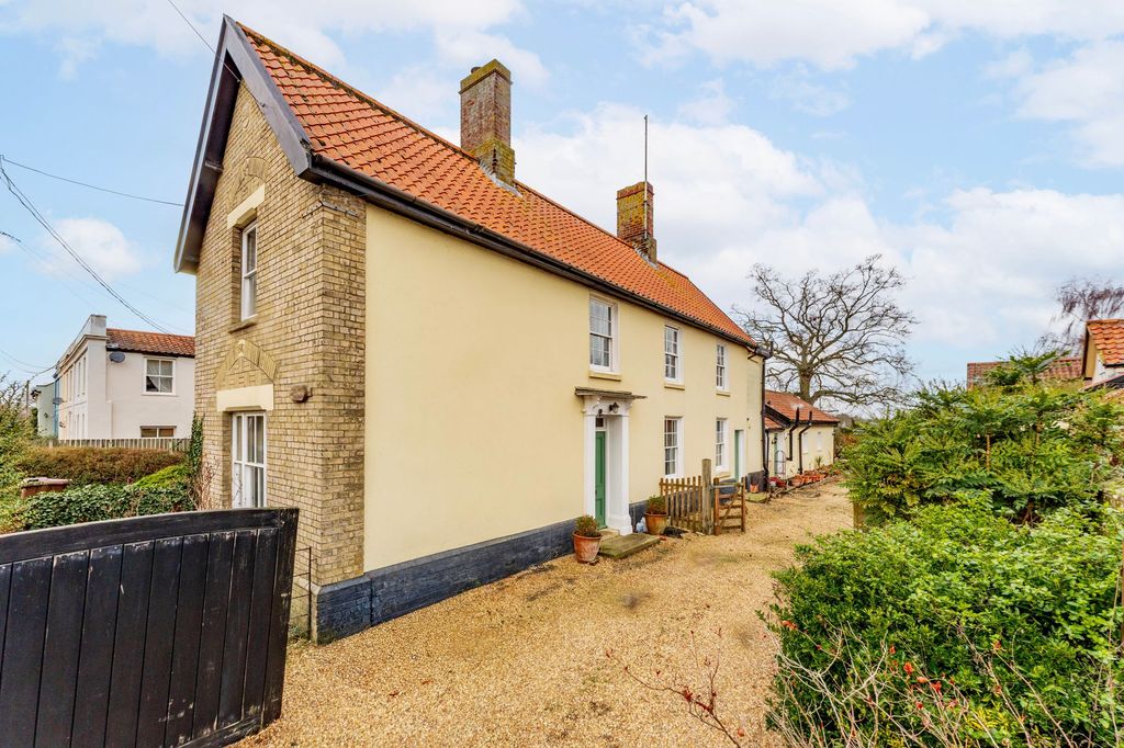 Property photo 1 of 24