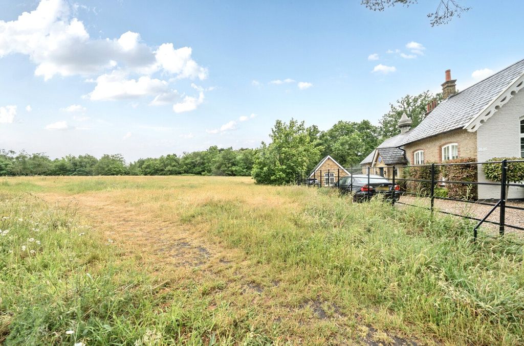 Property photo 3 of 22 Picture No. 18