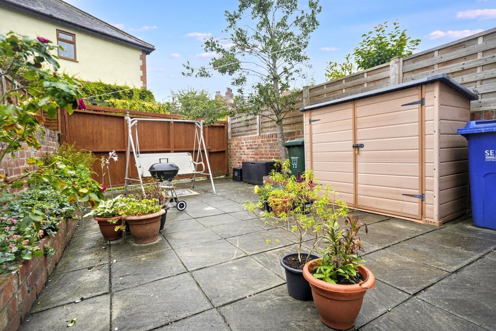 Property photo 3 of 17