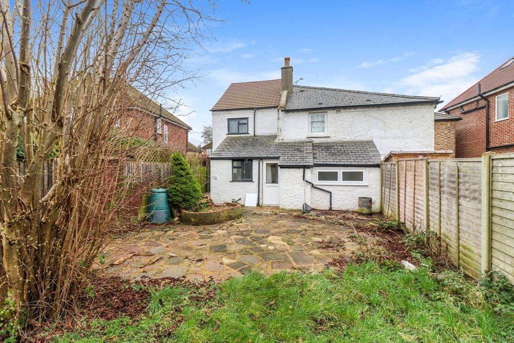 Property photo 2 of 20