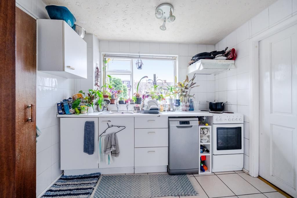 Property photo 2 of 22 Kitchen
