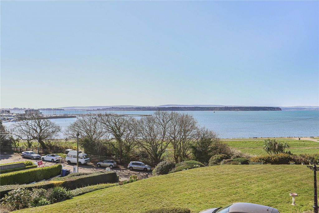 Property photo 2 of 29 Views