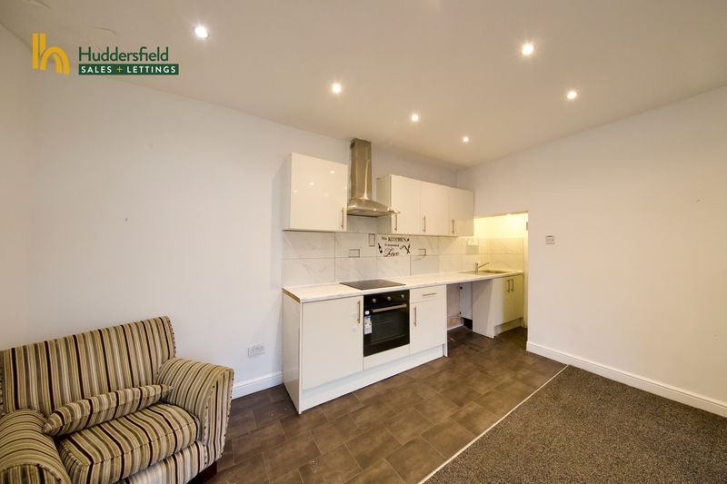 Property photo 2 of 9 Kitchen