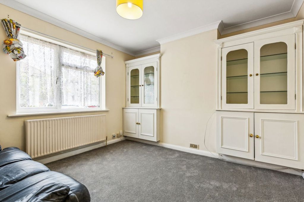 Property photo 2 of 5