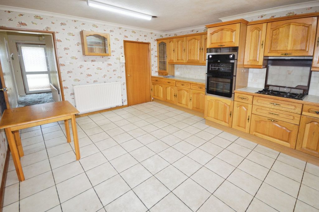 Property photo 3 of 24 Picture No. 04