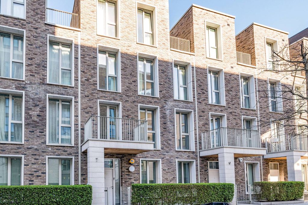 Property photo 1 of 21