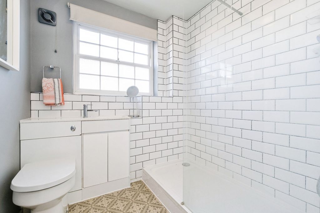 Property photo 3 of 15 Photo