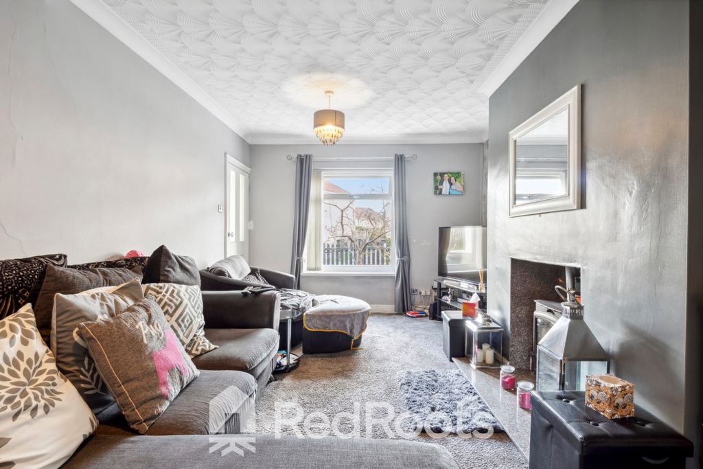 Property photo 3 of 17 4045625