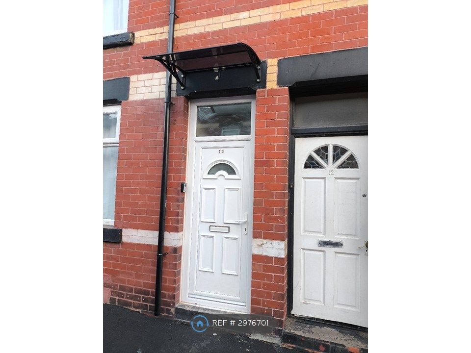 Property photo 2 of 24