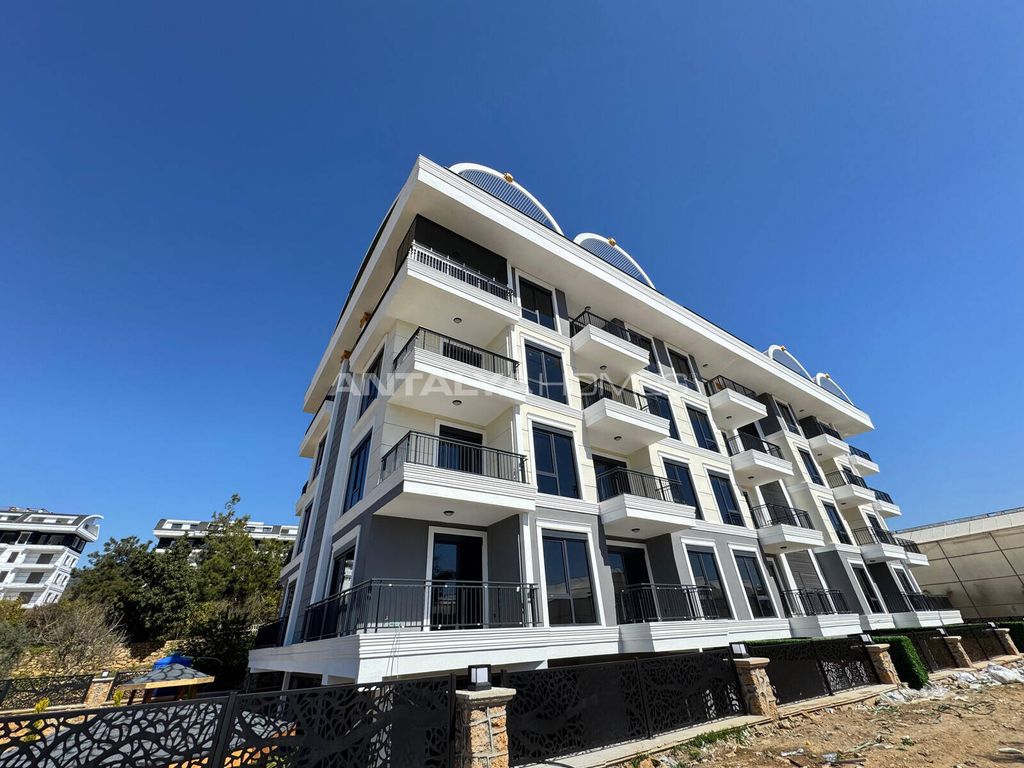 Property photo 1 of 29