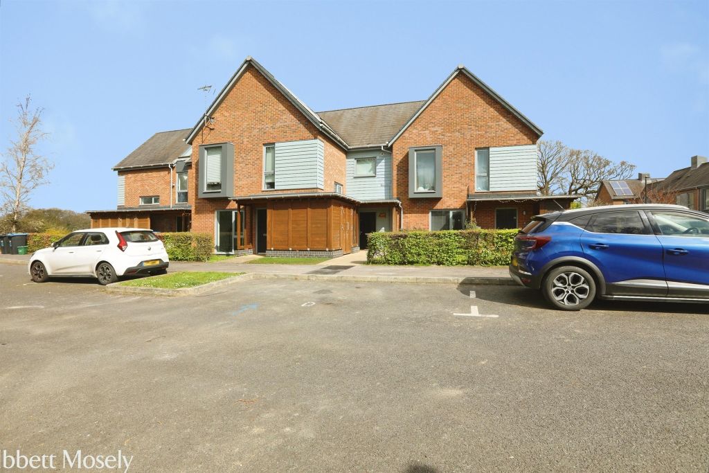 Property photo 2 of 13