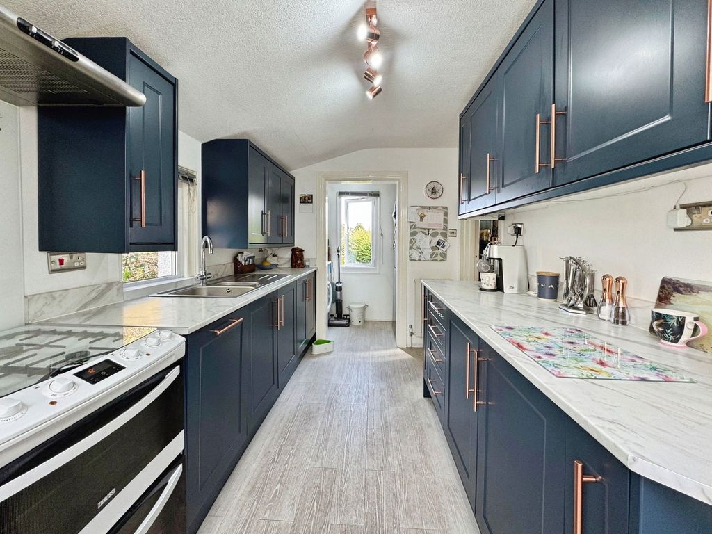 Property photo 3 of 48