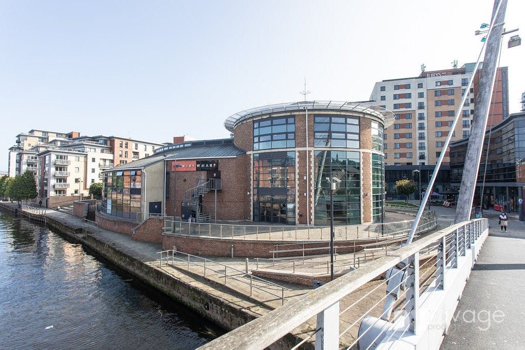 Property photo 3 of 16 Rplc1792026.Jpg