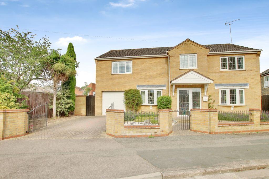 Property photo 1 of 26