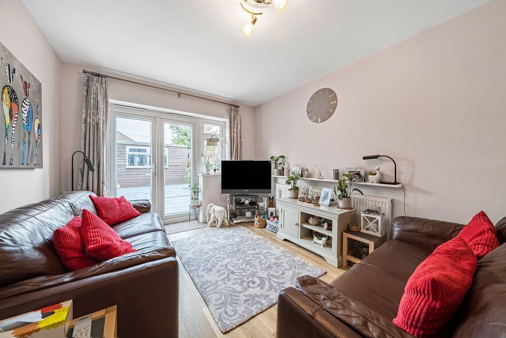 Property photo 3 of 19