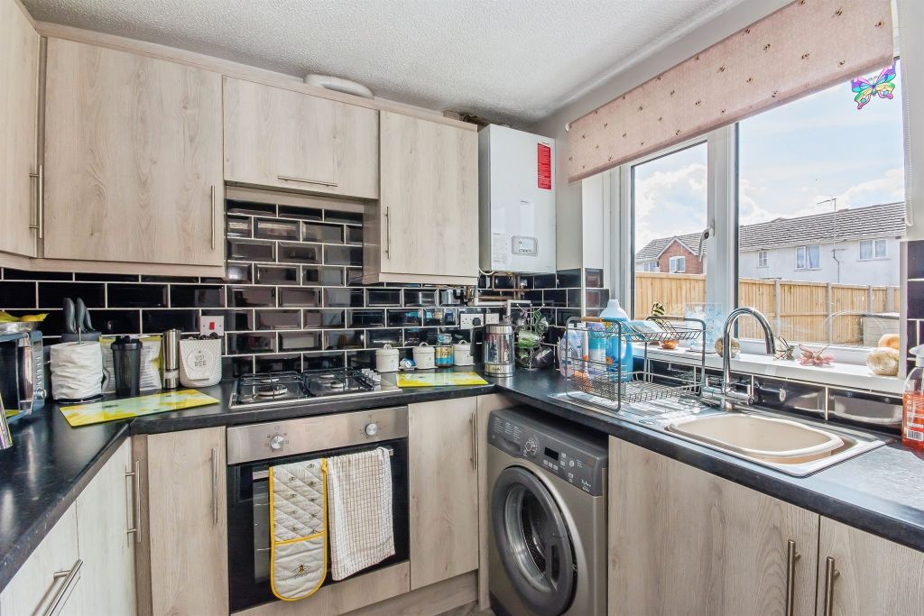 Property photo 2 of 17