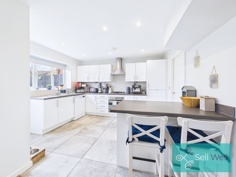 Property photo 3 of 33 Kitchen/Diner