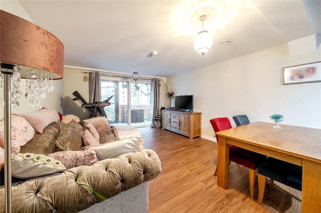 Property photo 3 of 11 Picture No. 11