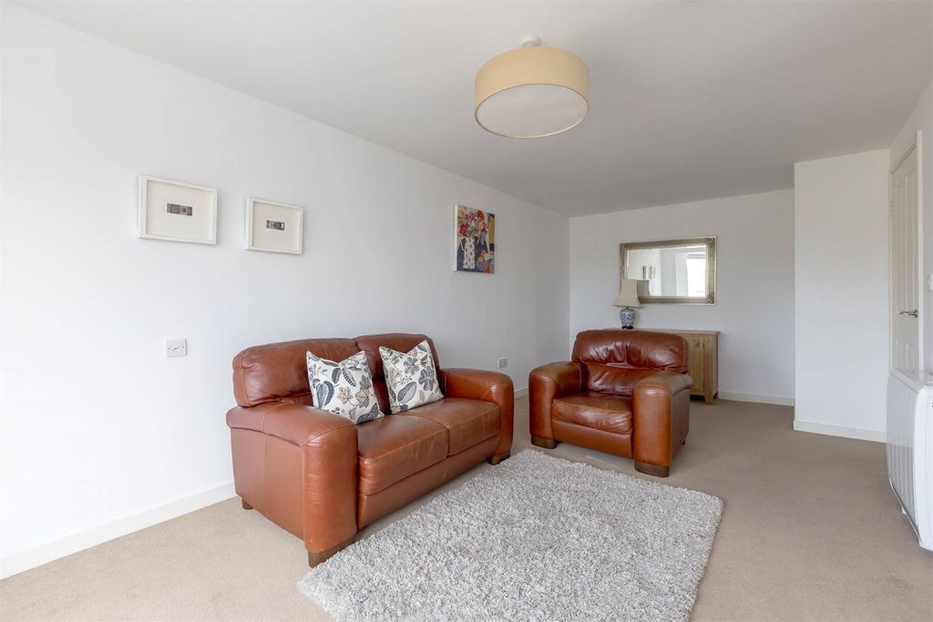 Property photo 3 of 20 Picture No. 07