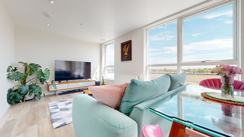 Property photo 1 of 26