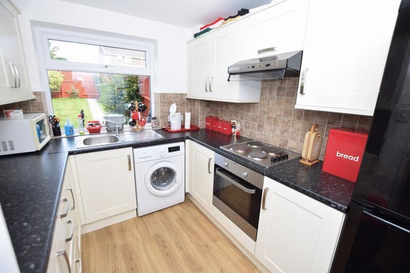 Property photo 2 of 9 Photo 10