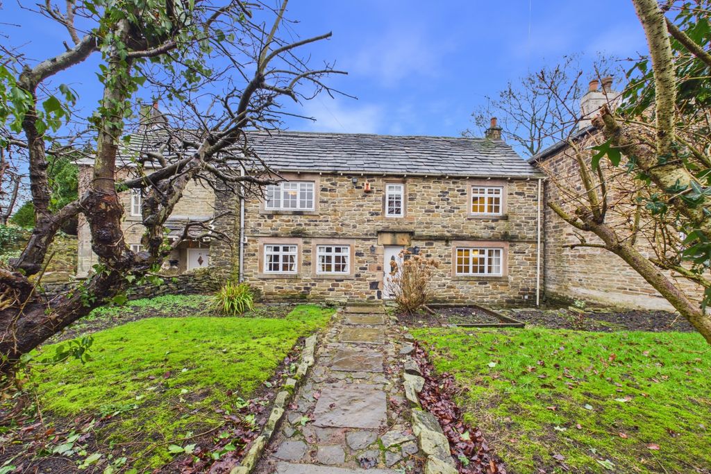 Property photo 1 of 25 Front External