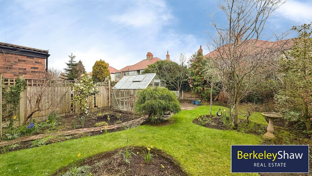 Property photo 2 of 20 Rear Garden