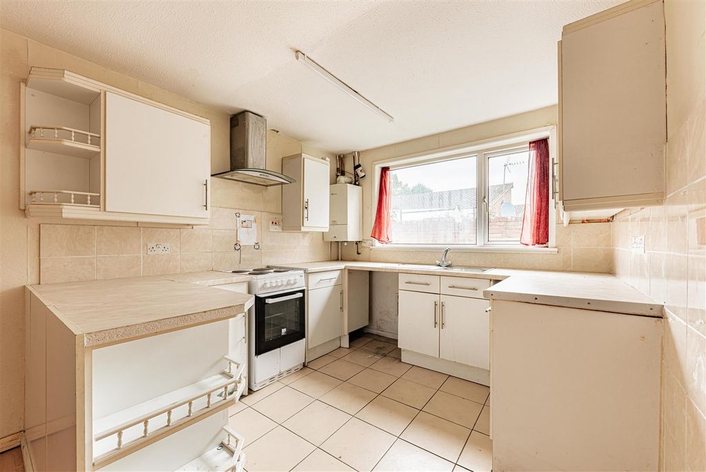 Property photo 3 of 9 L J Imaging-8.Jpg