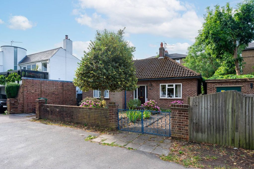 Property photo 1 of 21