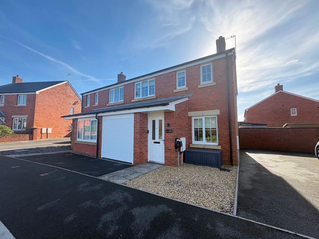 Property photo 1 of 31