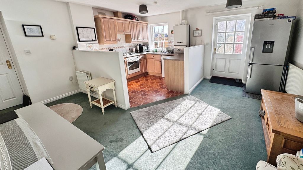 Property photo 3 of 11 Kitchen/Family Room