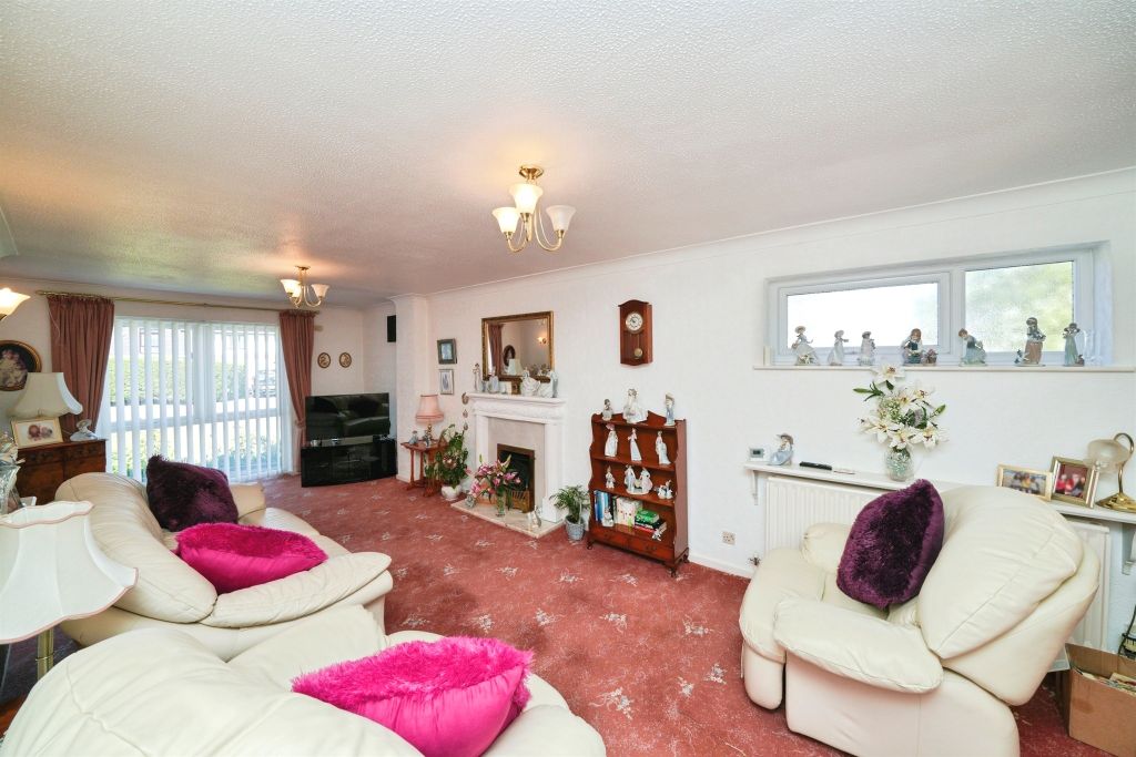 Property photo 3 of 23