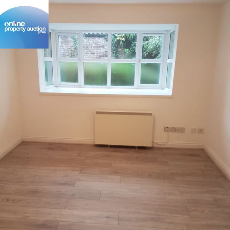 Property photo 2 of 8