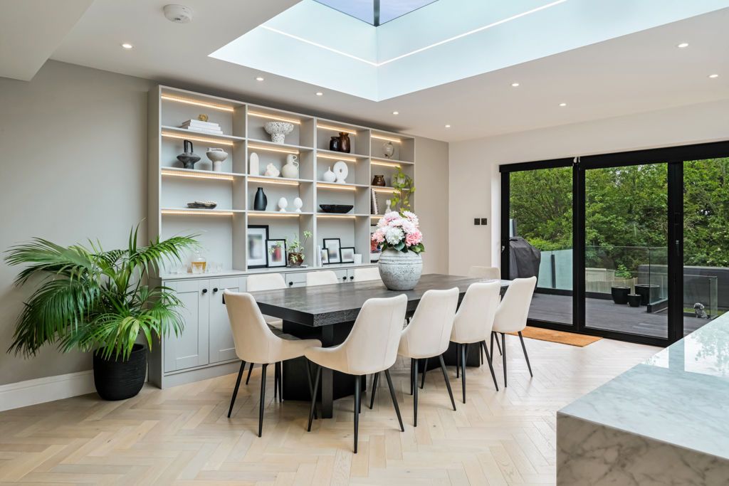 Property photo 3 of 16 H&Co.