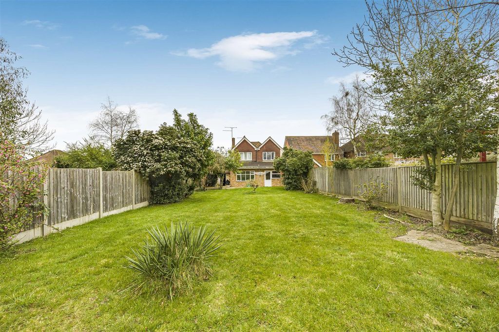 Property photo 2 of 17