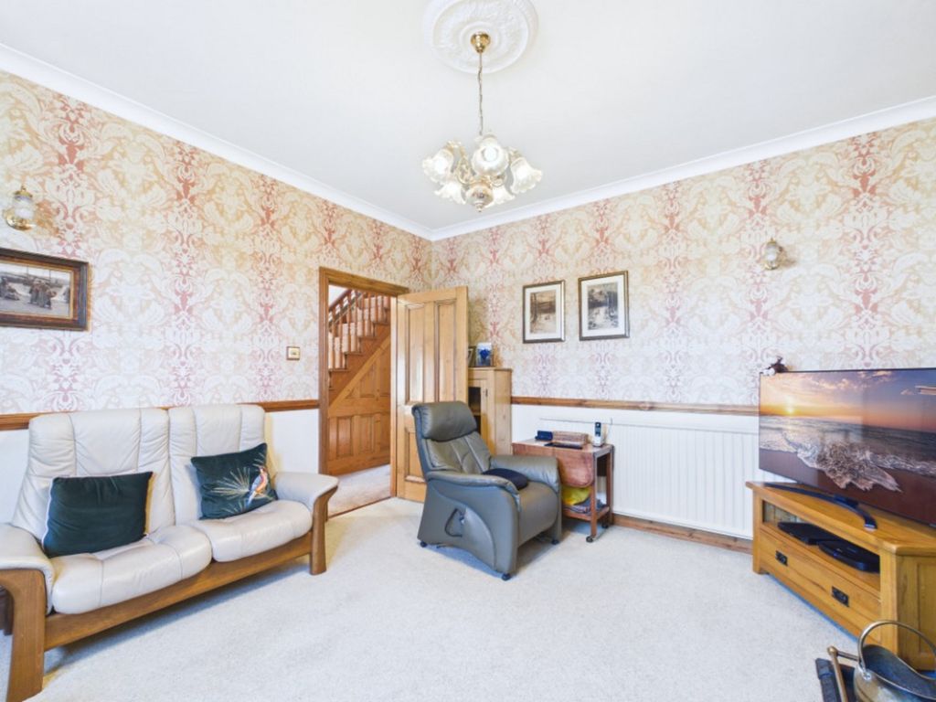 Property photo 2 of 30