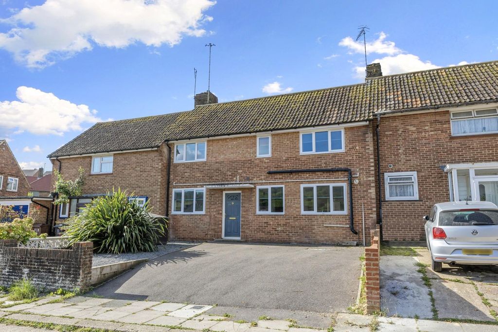 Property photo 1 of 19 Twyford Road-029.Jpg