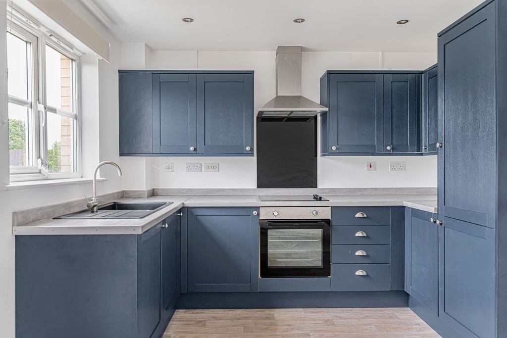 Property photo 2 of 10 Photo 2