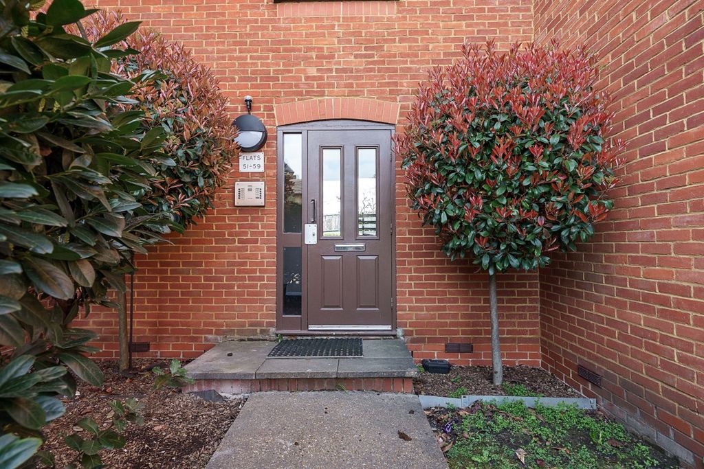 Property photo 2 of 11 51_Bowman_Mews__0026