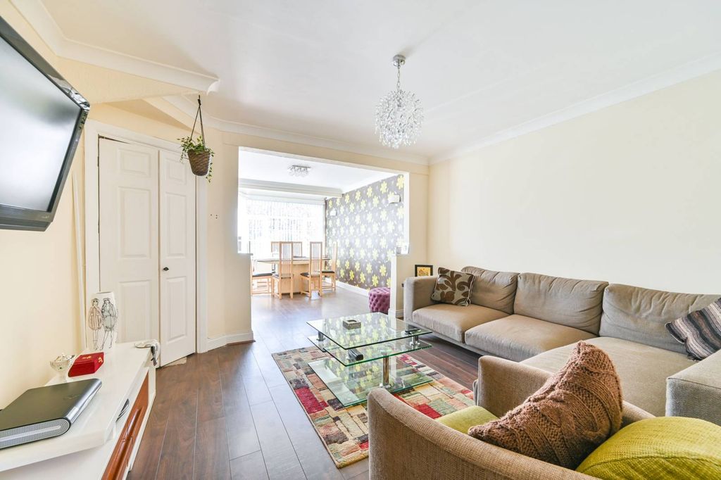 Property photo 1 of 16