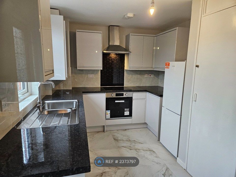 Property photo 1 of 31