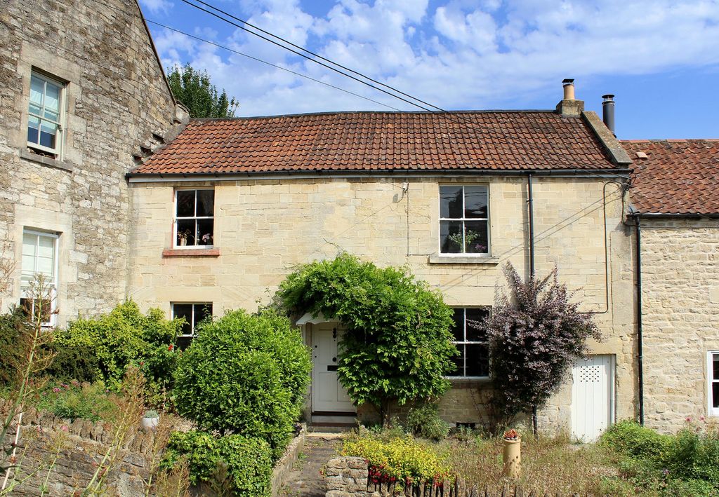 Property photo 1 of 16 External