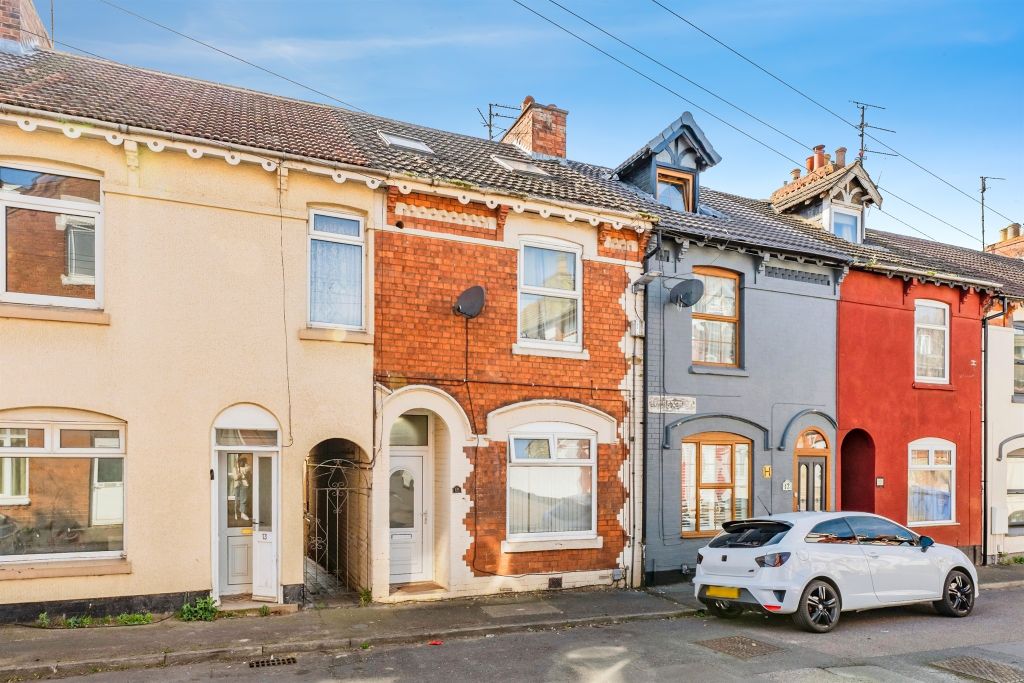 Property photo 1 of 17